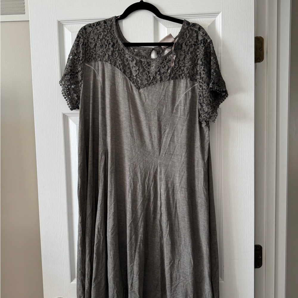 Elegant Gray Lace Dress